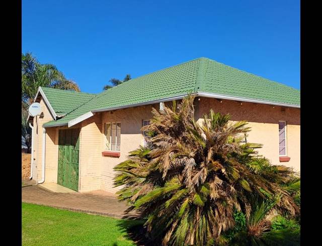 4 BEDROOM HOUSE FOR SALE IN HOMESTEAD